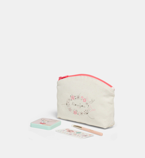 Trousse+de+maquillage+avec+fard+à+paupiere+vegan