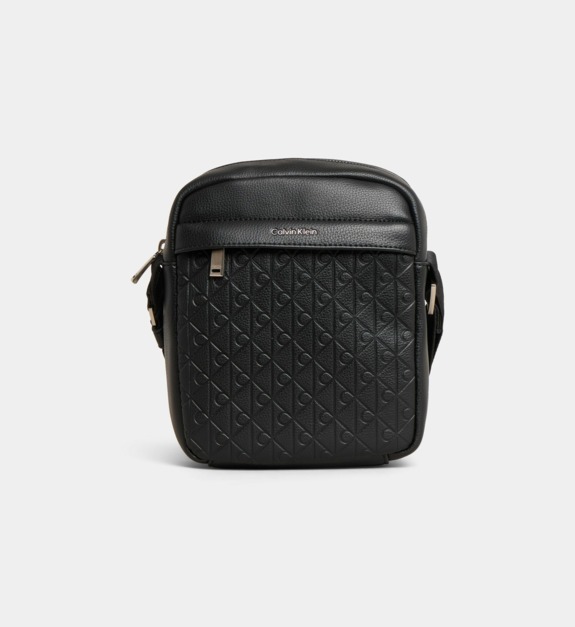 calvin klein - Sacoche à motif monogrammes embossés - Noir