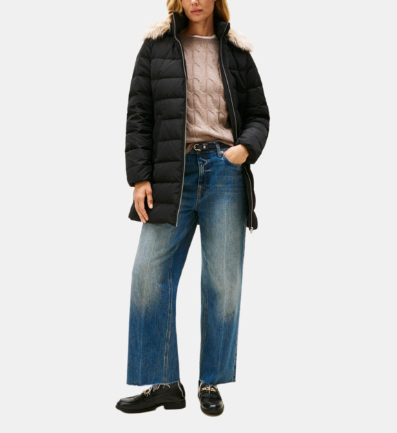 Doudoune droite matelassée capuche effet fourrure signature